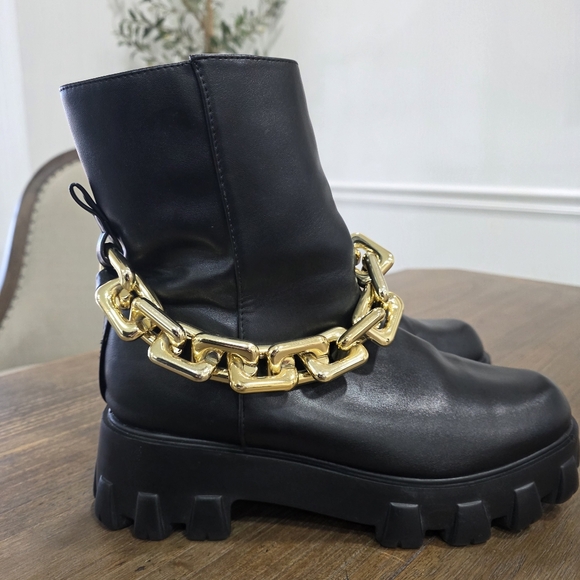 Fashion Nova Nights Like This Chain Booties Black Size 11 - Picture 6 of 15